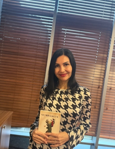 Söyleşi : Tuğba Kadakoğlu